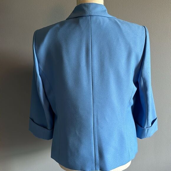 Kasper Shawl Blazer in Sky Blue - Picture 3 of 9